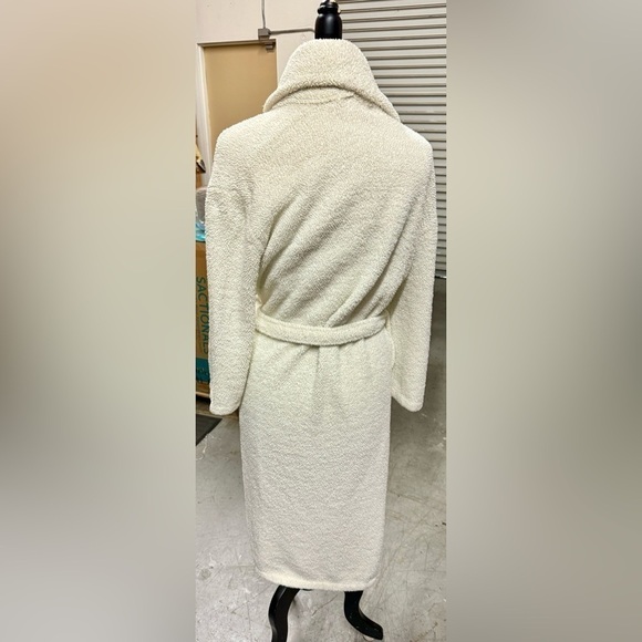 barefoot dreams cream white cozychic adult cozy bath robe Size 1/ small - Picture 3 of 6